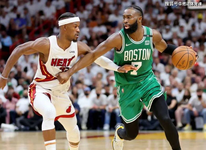 凯尔特人队防守崩盘,惨遭对手狂轰猛炸,语言组织出现认为免费.