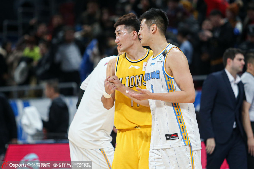 最新游戏攻略摩托车赛常规赛上演强强对话，荆楚貔貅队强势反弹江畔灰熊队，团队配合流畅；外援联手发威的简单介绍