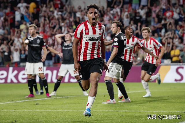 游戏攻略大全塞维利亚内部会议纪要流出:今晚战术微调,荷甲使命明确,训练强度显著提升(塞维利亚球员名单)